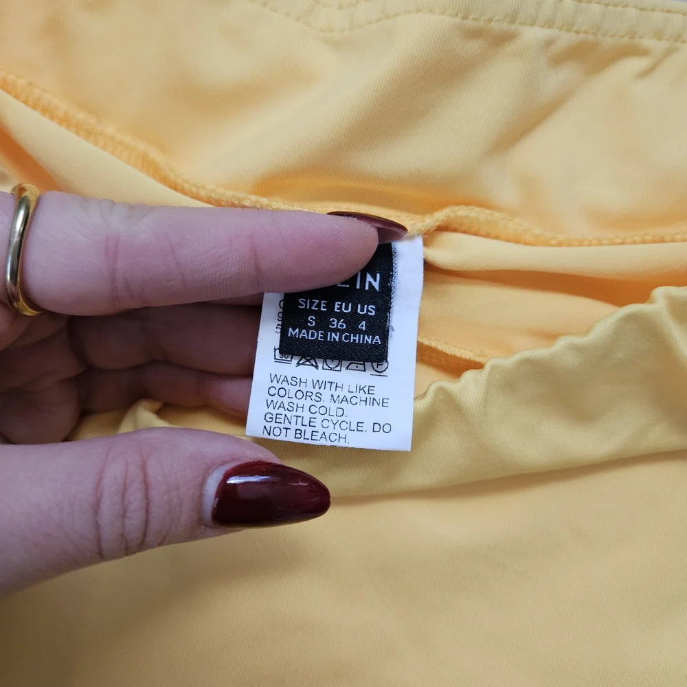 N/A bright yellow